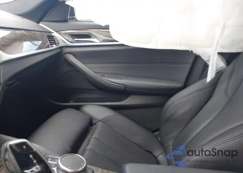 2018 BMW 530E Iperformance z USA, uszkodzony, nr VIN WBAJA9C56JB249306